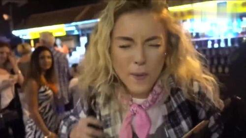 吃瓜外国网红事件,揭秘网络舆论的狂欢与反思