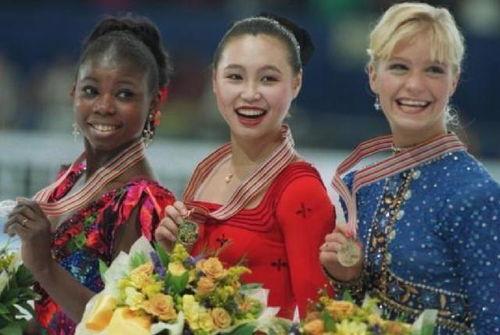 傈僳族蔡总吃瓜网,傈僳族文化新风尚