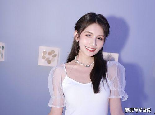 吃瓜网红阿朱是谁,网络红人的崛起与影响力